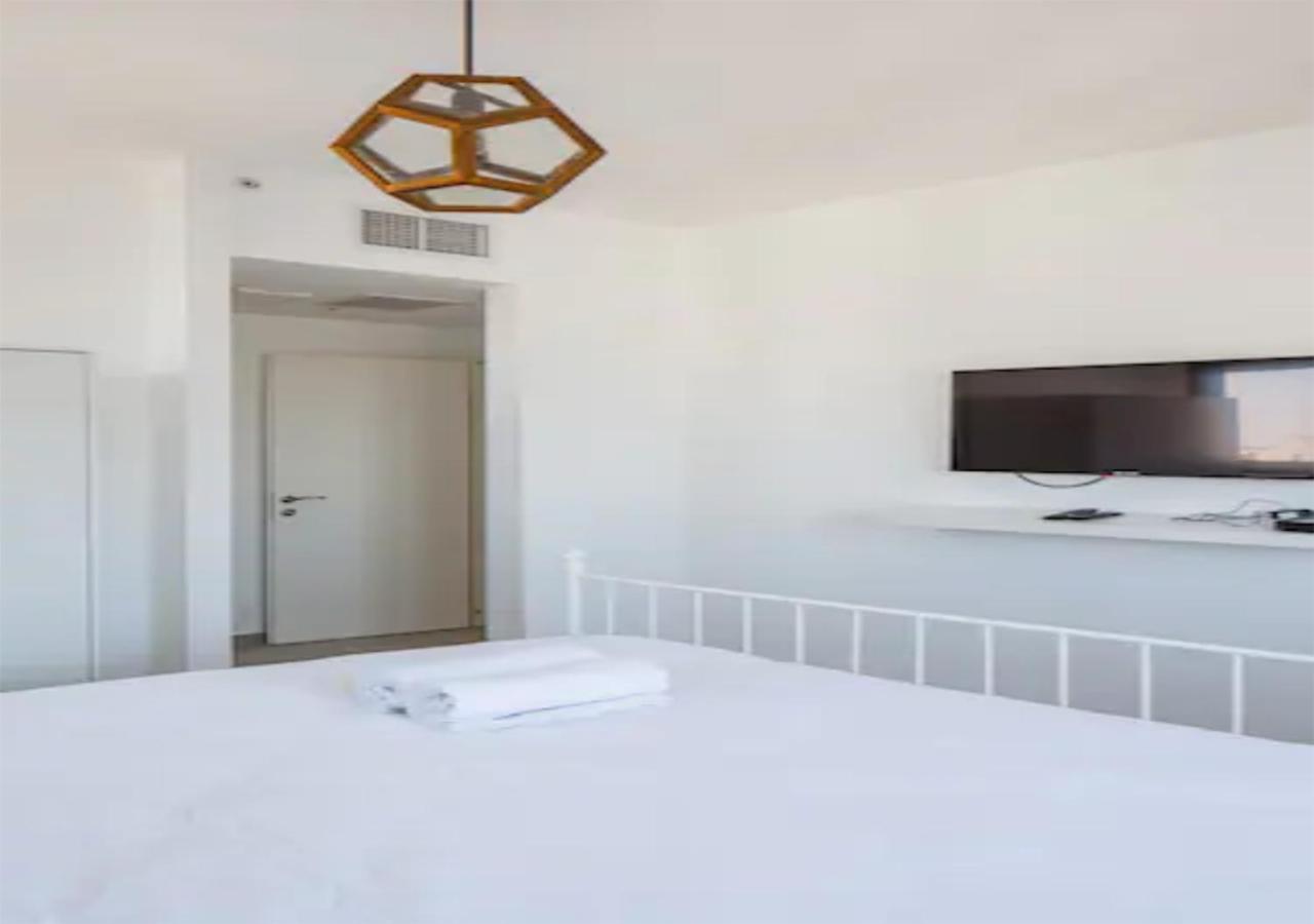 O&O Group- Magical 4Br Apt With Panoramic Sea View Бат-Ям Екстер'єр фото