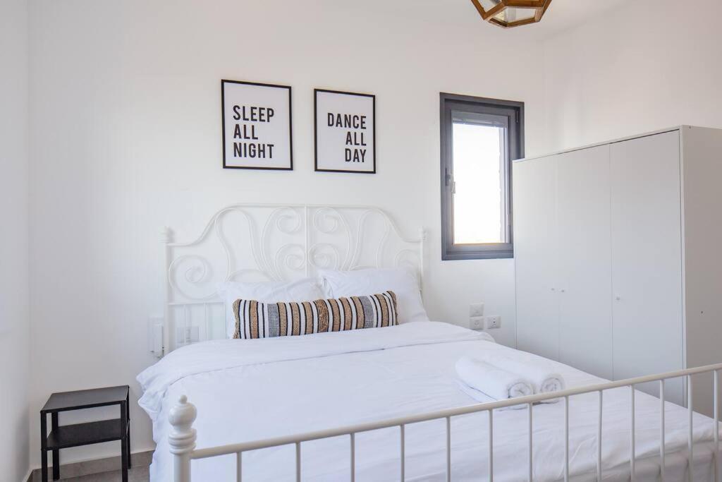 O&O Group- Magical 4Br Apt With Panoramic Sea View Бат-Ям Екстер'єр фото