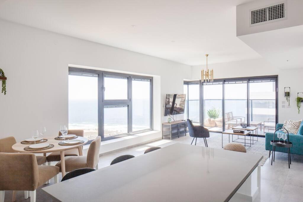 O&O Group- Magical 4Br Apt With Panoramic Sea View Бат-Ям Екстер'єр фото