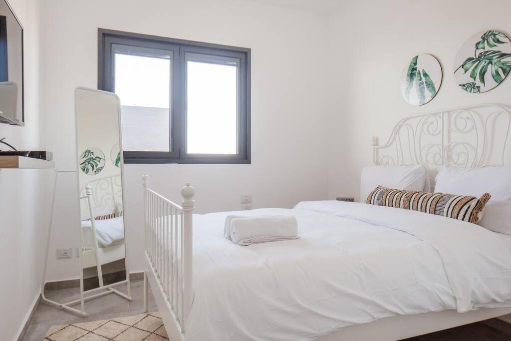O&O Group- Magical 4Br Apt With Panoramic Sea View Бат-Ям Екстер'єр фото