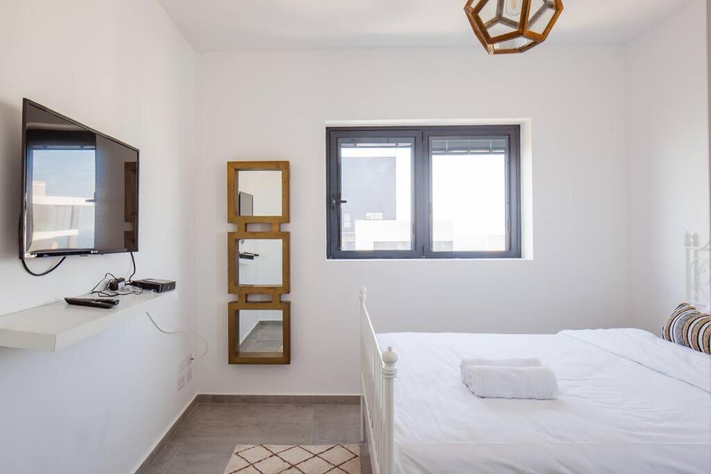 O&O Group- Magical 4Br Apt With Panoramic Sea View Бат-Ям Екстер'єр фото