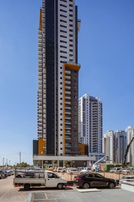 O&O Group- Magical 4Br Apt With Panoramic Sea View Бат-Ям Екстер'єр фото